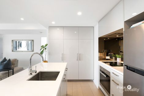 Property photo of 2403/55 Railway Terrace Milton QLD 4064