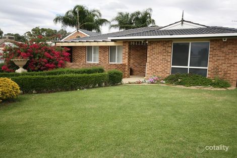 11 Yungana Pl, Glenfield Park, NSW 2650