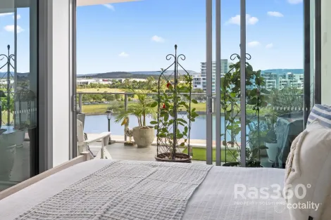 Property photo of 2505/25-31 East Quay Drive Biggera Waters QLD 4216