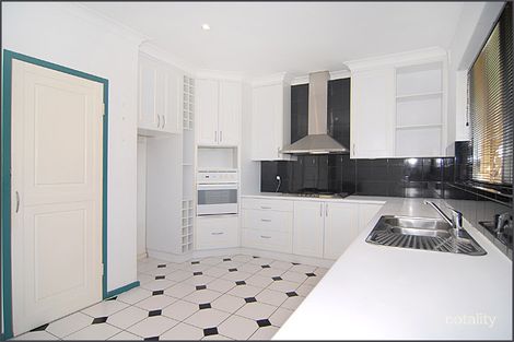 Property photo of 8 Medway Crescent Rostrevor SA 5073
