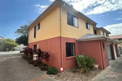 Property photo of 2/38 Latham Street Chermside QLD 4032
