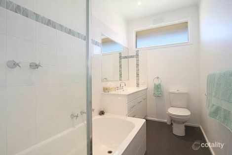 Property photo of 8 Curtis Avenue Mount Waverley VIC 3149