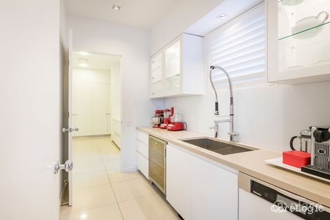 Property photo of 54 Portside Place Bulimba QLD 4171