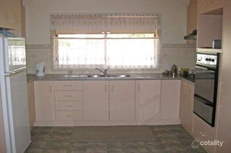 Property photo of 8 Dava Court Kangaroo Flat VIC 3555