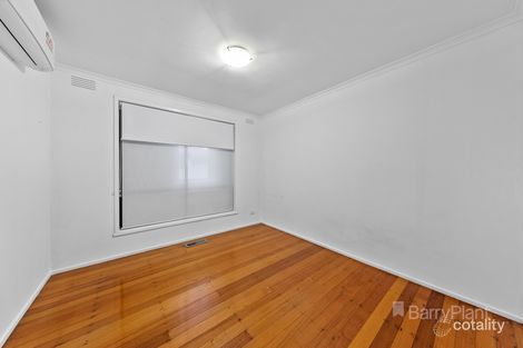 Property photo of 17 Cromwell Road Kings Park VIC 3021