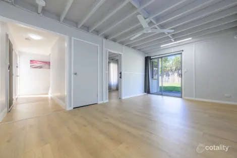 Property photo of 41 Beak Street New Auckland QLD 4680