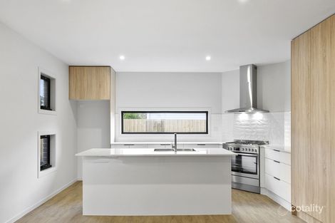 Property photo of 1/241 Roslyn Road Highton VIC 3216