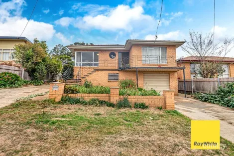 Property photo of 32 Cassidy Street Queanbeyan West NSW 2620