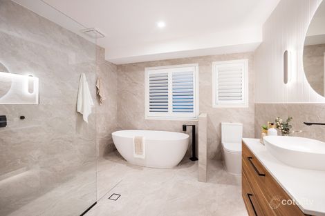 Property photo of 29 Outrigger Drive Robina QLD 4226