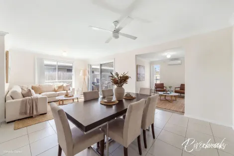 Property photo of 21 Young Circuit Elderslie NSW 2570