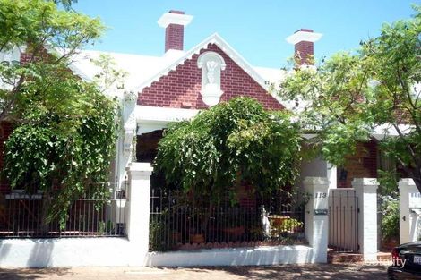 113 George St, East Fremantle, WA 6158