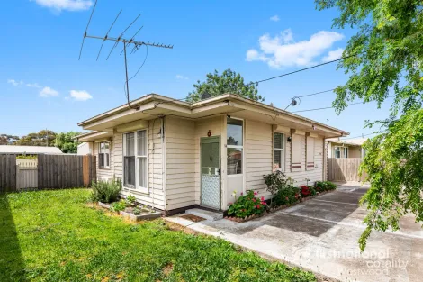 14 Menzies St, Braybrook, VIC 3019