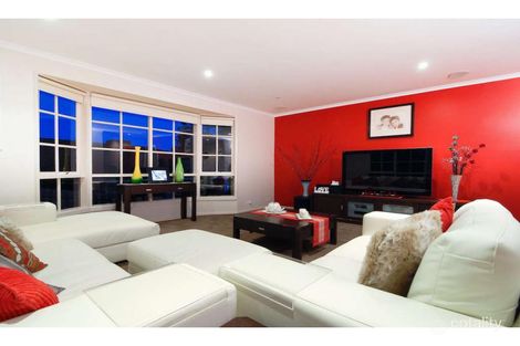 Property photo of 13 Outlook Drive Berwick VIC 3806