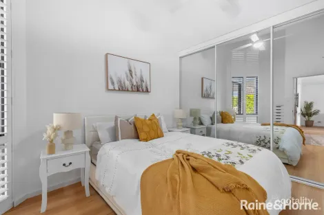 Property photo of 5 Roebuck Place Illawong NSW 2234