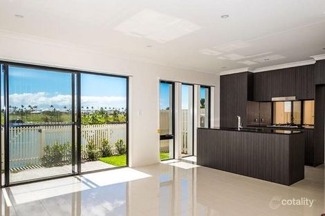 18/126 Marina Quays Bvd, Hope Island, QLD 4212