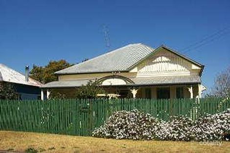 40 Rhyde St, Mount Lofty, QLD 4350