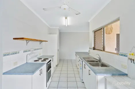 Property photo of 4 Sophie Close Brinsmead QLD 4870