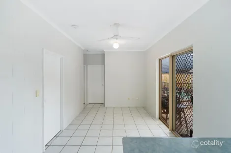 Property photo of 4 Sophie Close Brinsmead QLD 4870
