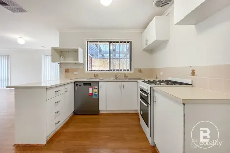 Property photo of 11 Sheldon Avenue Darley VIC 3340