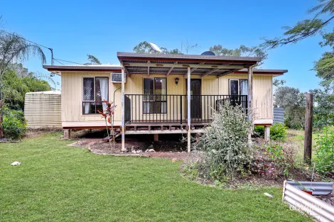 16 Kaurie St, Mungar, QLD 4650