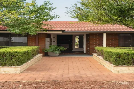 Property photo of 22 Chivalry Way Thornlie WA 6108