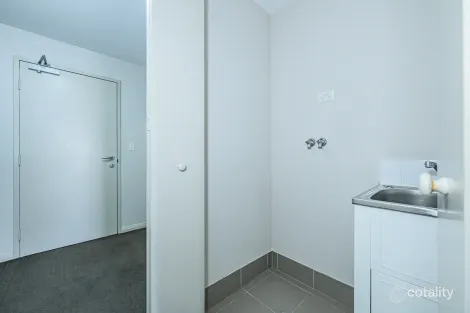 Property photo of 2/20 The Crescent Midland WA 6056