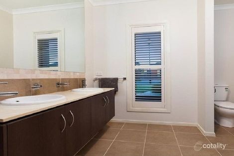 Property photo of 25 Arthur Phillip Drive Pakenham VIC 3810