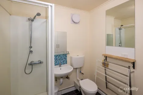 Property photo of 9/5 Augusta Road New Town TAS 7008