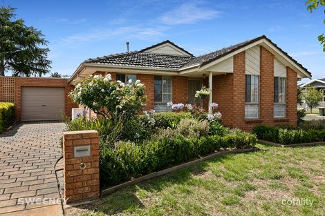 Property photo of 27 Saratoga Crescent Keilor Downs VIC 3038