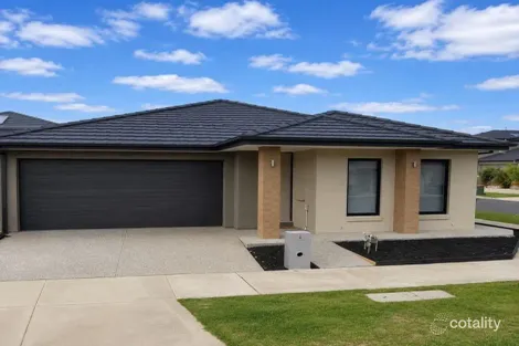 Property photo of 6 Battalion Road Berwick VIC 3806