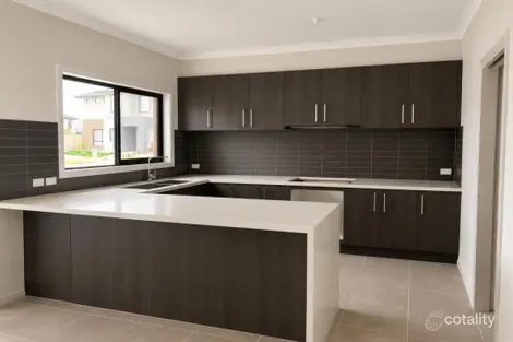 Property photo of 6 Battalion Road Berwick VIC 3806