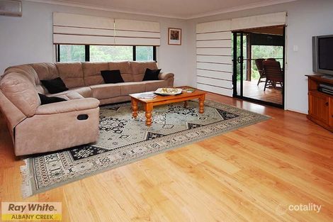 Property photo of 33 Pardalote Place Cashmere QLD 4500