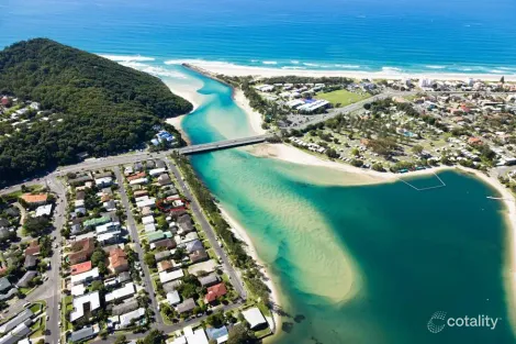 Property photo of 15 Awoonga Avenue Burleigh Heads QLD 4220