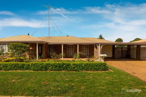 24 Broadfoot St, Kearneys Spring, QLD 4350