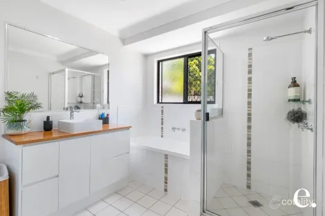 Property photo of 22 Red Emperor Way Lammermoor QLD 4703