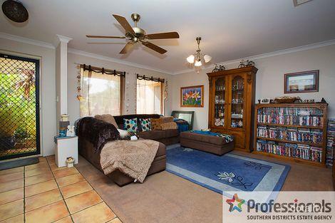 Property photo of 11 Meredith Way Usher WA 6230