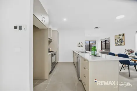 Property photo of 3 Altitude Drive Point Cook VIC 3030