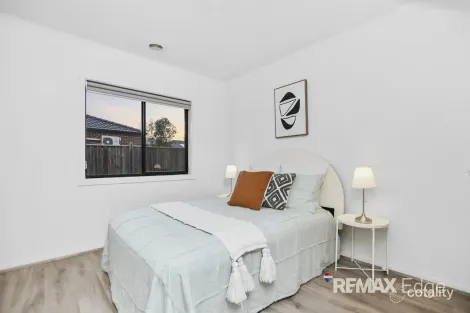 Property photo of 3 Altitude Drive Point Cook VIC 3030