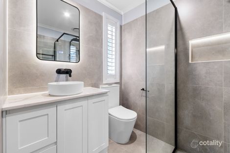 Property photo of 10 Heath Mews Langwarrin VIC 3910