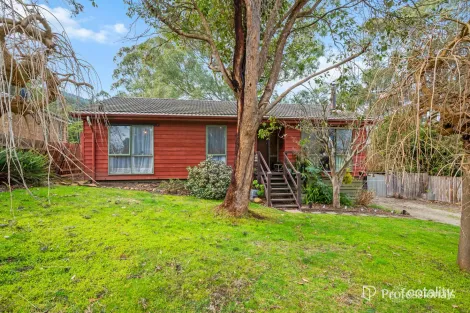 Property photo of 3 Valerie Street Millgrove VIC 3799