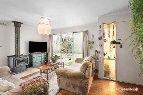 Property photo of 3 Valerie Street Millgrove VIC 3799