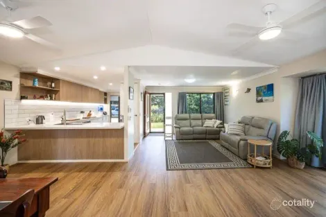 Property photo of 4 Golf Drive Woorim QLD 4507