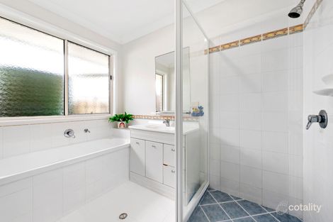 Property photo of 11 Primrose Place Little Mountain QLD 4551