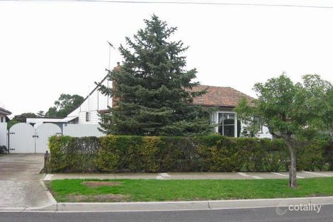 32 Millbank Dr, Deer Park, VIC 3023