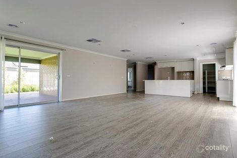 Property photo of 23 Timbarra Drive Werribee VIC 3030