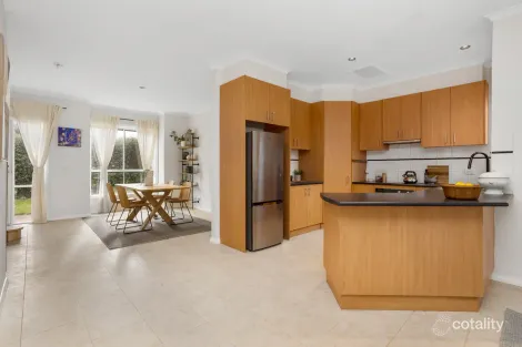 Property photo of 2/33 Beaumont Parade West Footscray VIC 3012