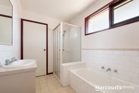 Property photo of 69 Nettle Drive Hallam VIC 3803