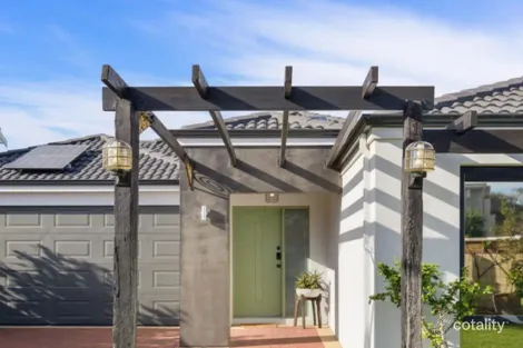 Property photo of 15 Sonnet Close Woodlands WA 6018