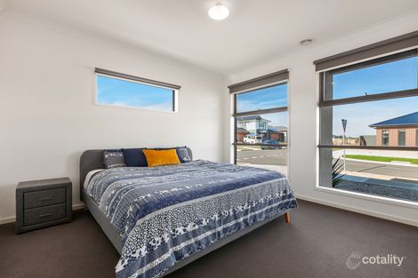 Property photo of 21 Domenico Street Doreen VIC 3754