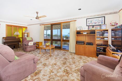 Property photo of 17 Flinders Avenue Kiama Downs NSW 2533